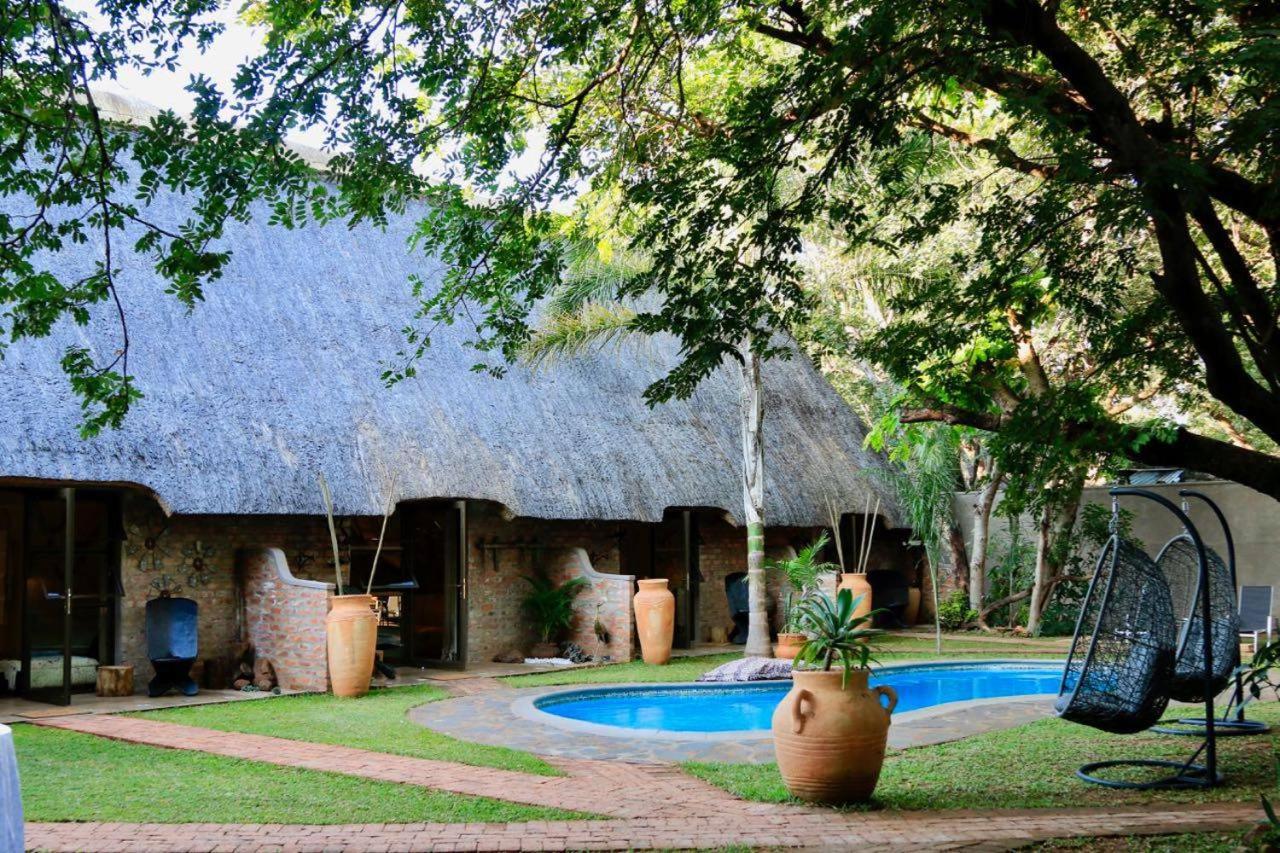 Nguni Lodge Air Terjun Victoria Bagian luar foto