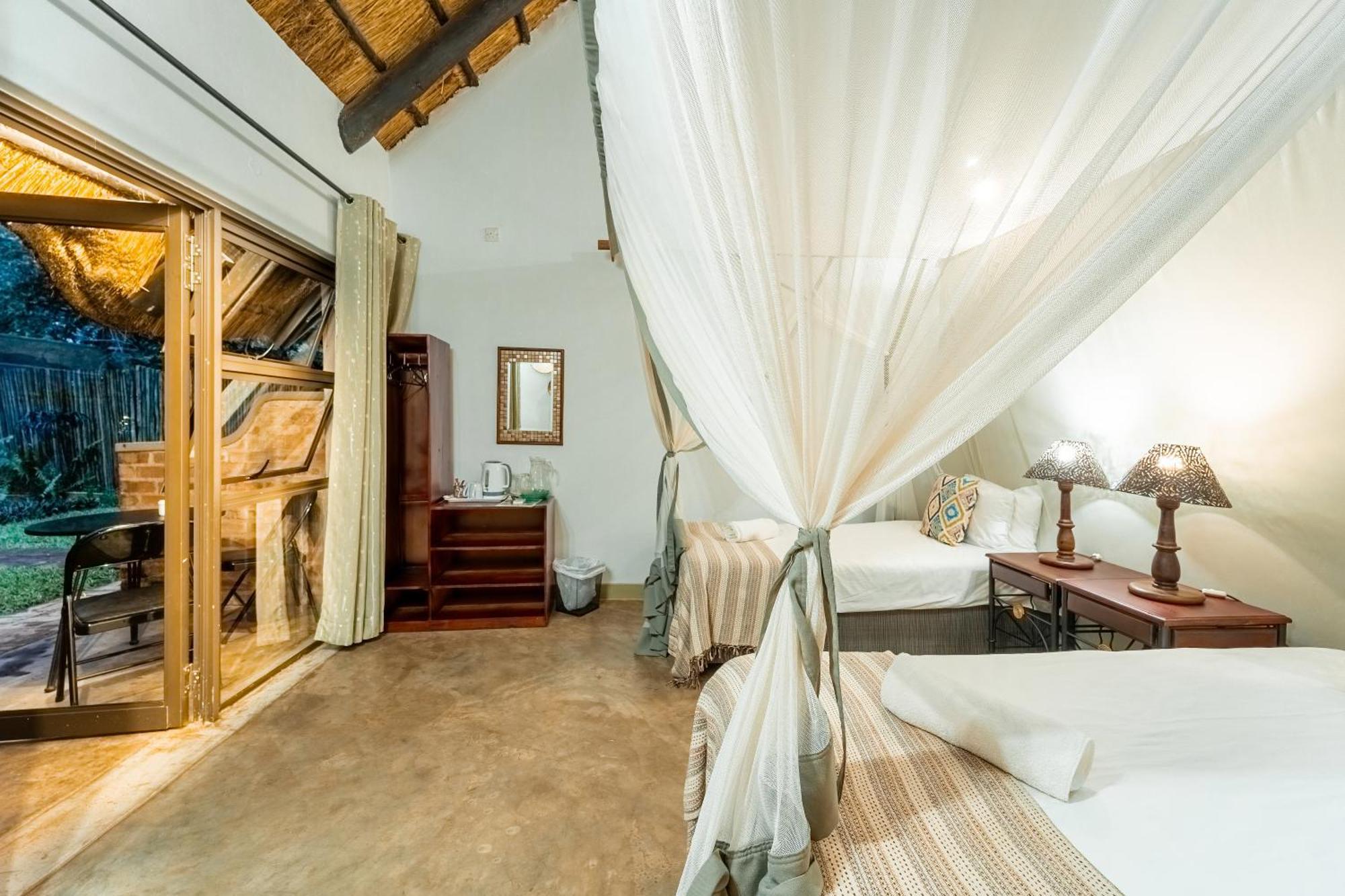 Nguni Lodge Air Terjun Victoria Bagian luar foto