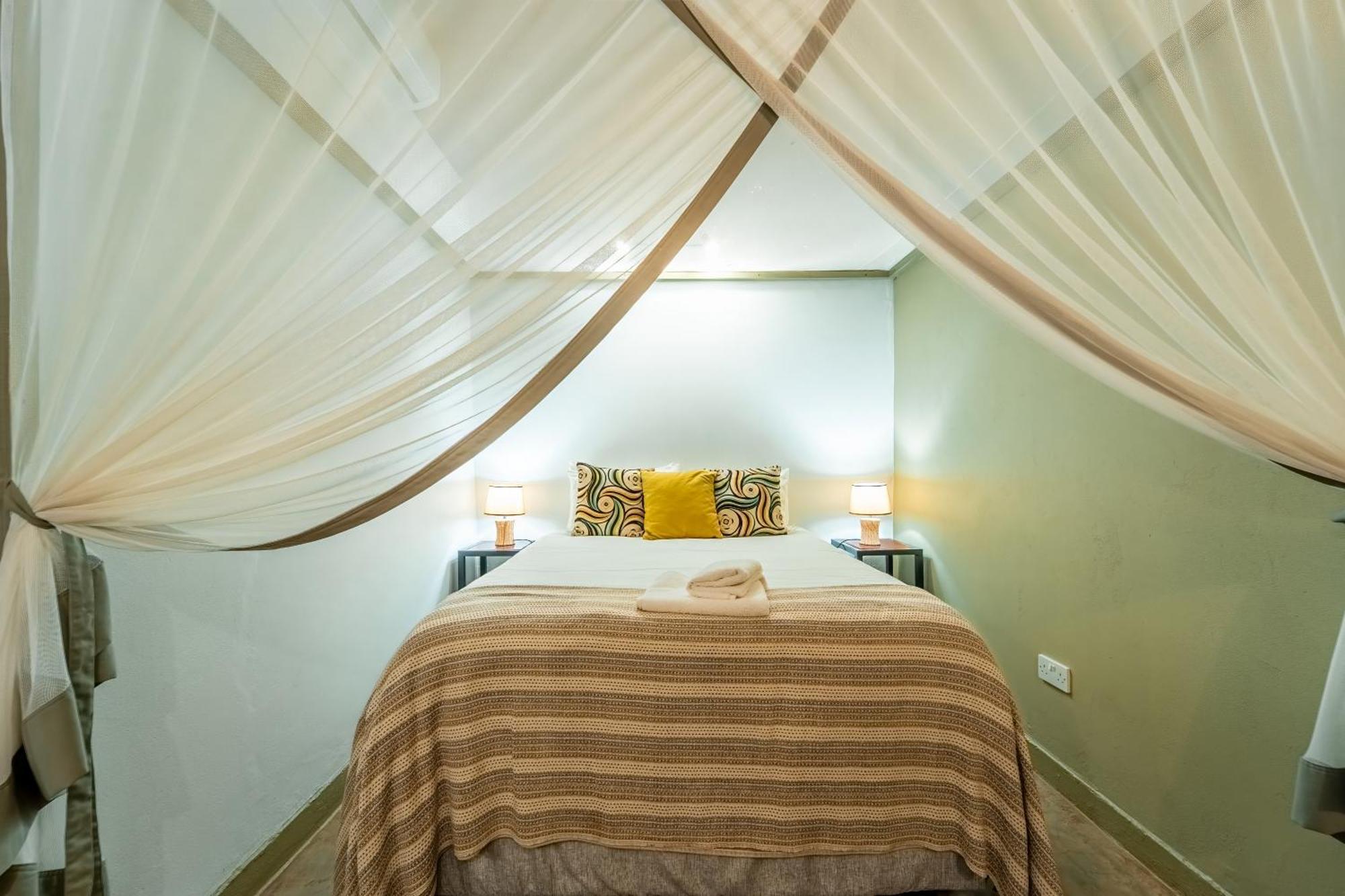 Nguni Lodge Air Terjun Victoria Bagian luar foto