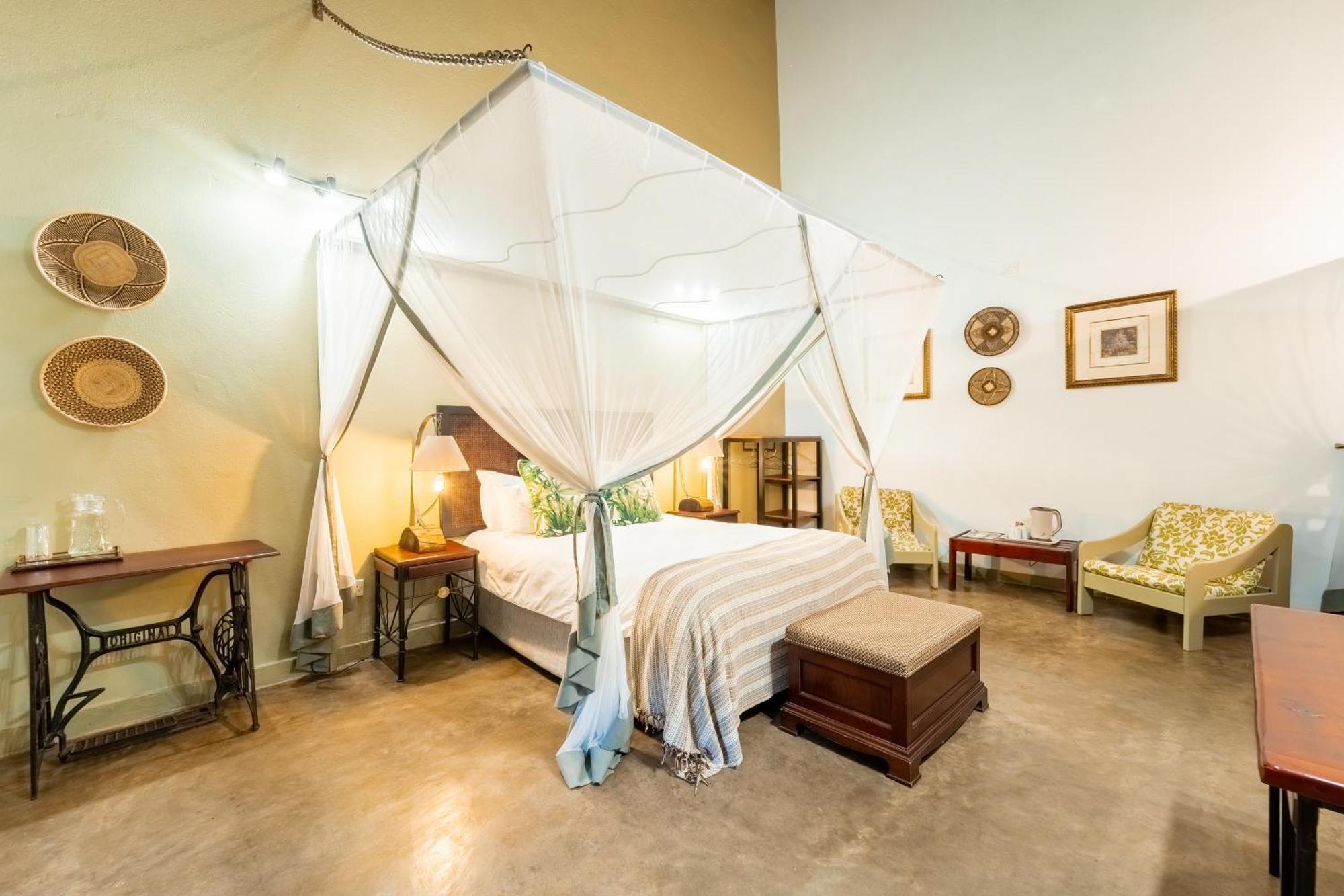 Nguni Lodge Air Terjun Victoria Bagian luar foto